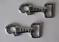 Karabiner mit quadratischer Öse 25/75