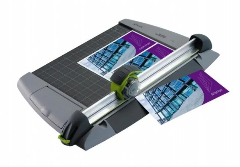 Hauptproduktbild Kotoučová řezačka "Easy Blade Plus", A4, 15 listů, multifunkční, REXEL