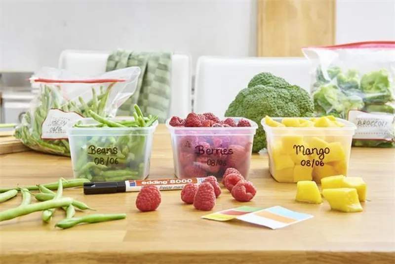 Hauptproduktbild Permanentní popisovač "8000 Freeze", černá, 1 mm, kuželový hrot, EDDING
