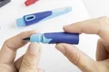 Weiteres Produktbild Füllfederhalter für Linkshänder mit Standard-M-Feder – STABILO EASYbirdy dunkelrosa/rosa