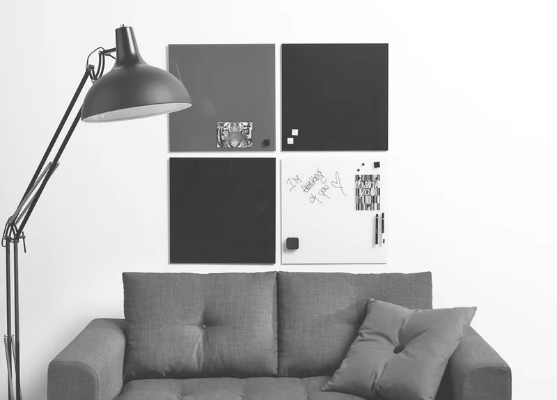 Hauptproduktbild Skleněná magnetická tabule 80x60 cm – červená